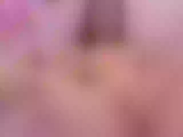 Live sex webcam photo for miaqueen021 #291880889
