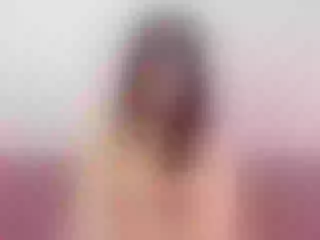 Live sex webcam photo for miaqueen021 #291942106
