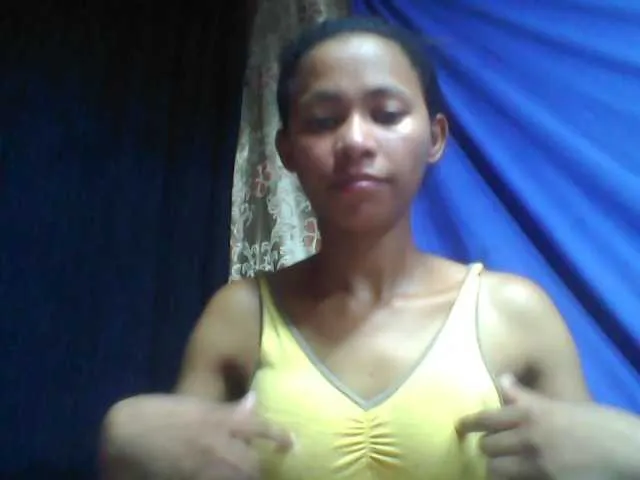 Live sex webcam photo for miaramode #277531288