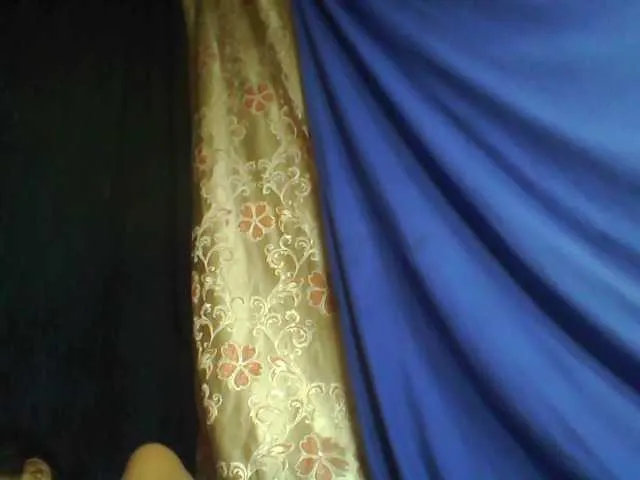 Live sex webcam photo for miaramode #277570580