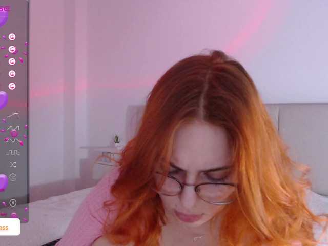 Live sex webcam photo for miared #277305138