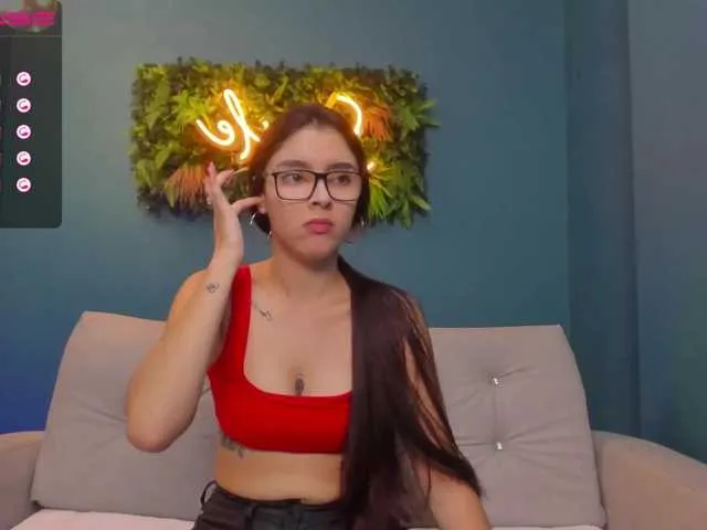 Live sex webcam photo for miarobberts #271774985