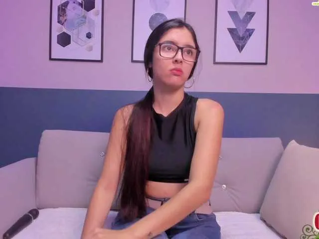 Live sex webcam photo for miarobberts #271814469