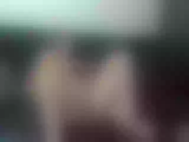 Live sex webcam photo for miavox #277537393
