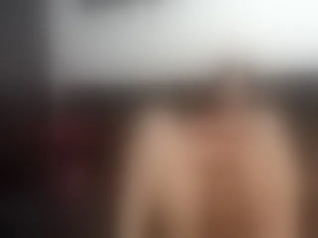 Live sex webcam photo for miavox #278280879