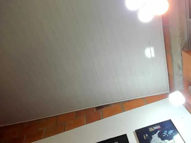 Live sex webcam photo for miavox #290001400