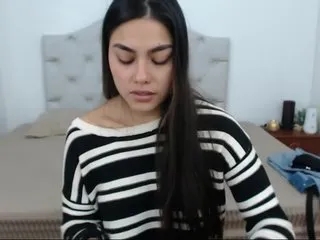 Live sex webcam photo for miawallace0 #177082806