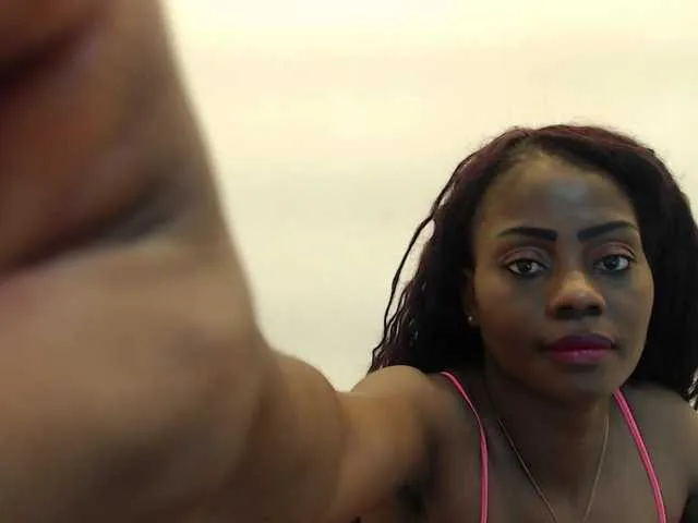 Live sex webcam photo for michaelacox2 #290382142