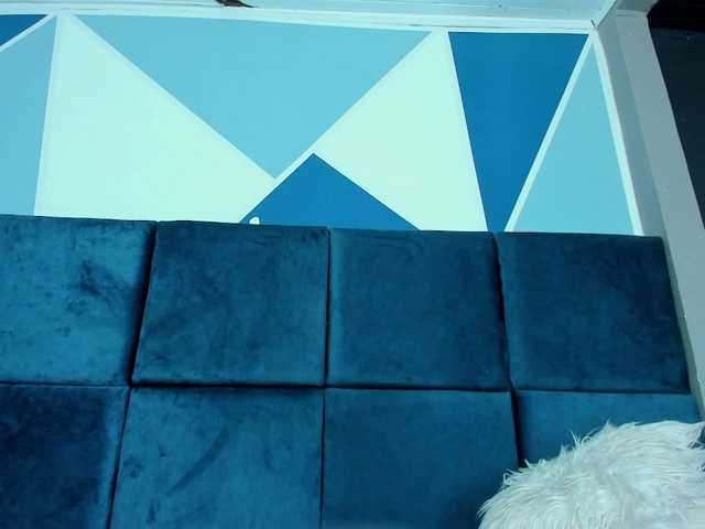 Live sex webcam photo for michell-zi #277685175