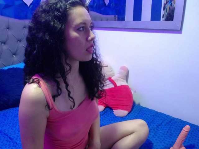 Live sex webcam photo for michellebrow1 #273889368