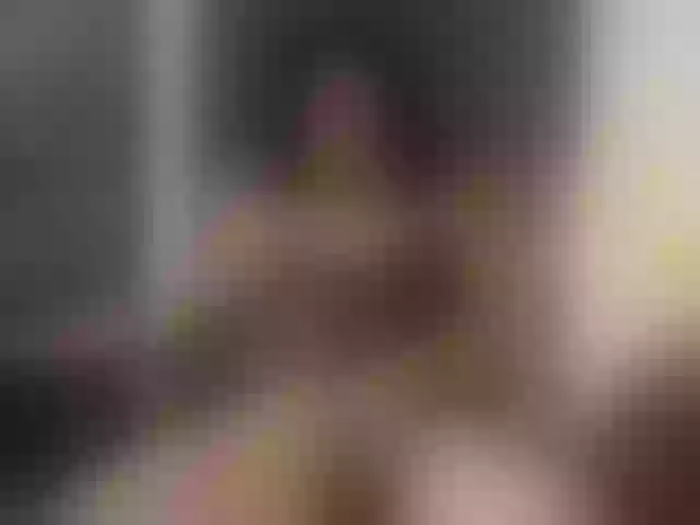 Live sex webcam photo for michellesex45 #291128472