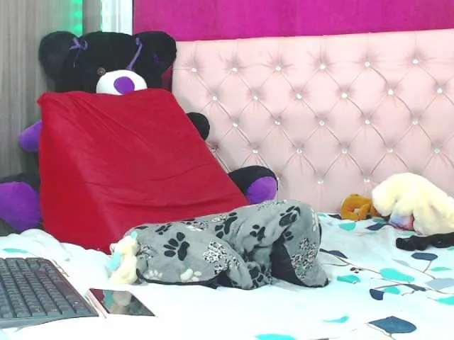 Live sex webcam photo for michellsexyxx #274289967