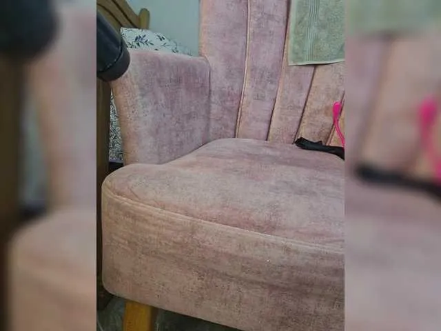 Live sex webcam photo for mickekim #278176893