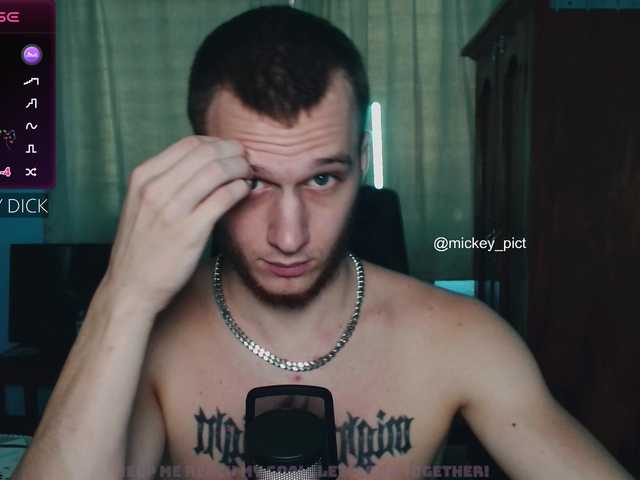 Live sex webcam photo for mickey-pict #289844558