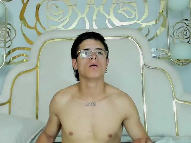 Live sex webcam photo for midnightlust-vc #292416953