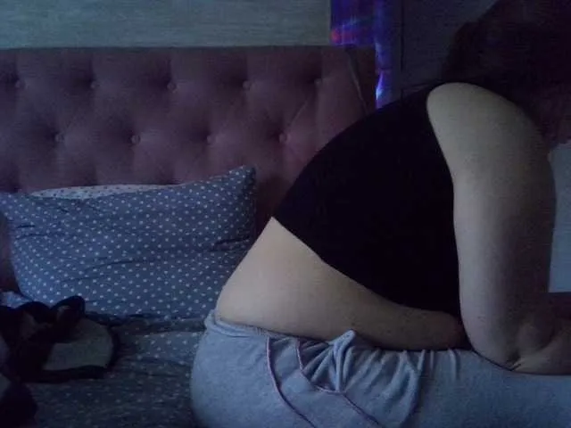 Live sex webcam photo for midnightrose181 #291137050