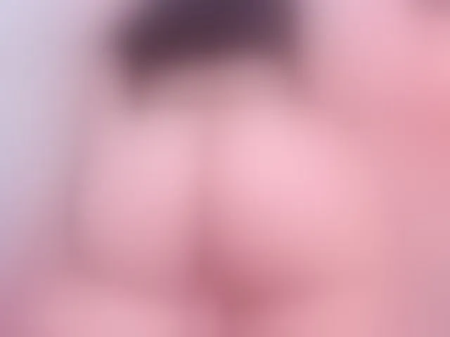 Live sex webcam photo for miia-smith97 #294077198