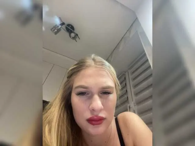 Live sex webcam photo for miil131713 #277466537