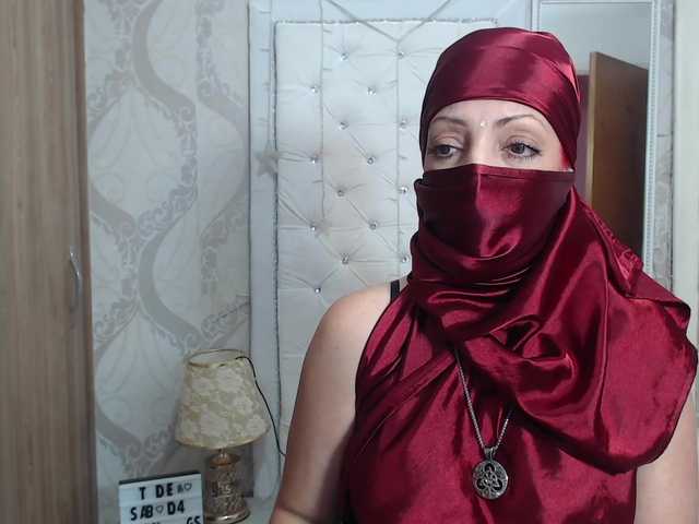 Live sex webcam photo for mijal-queen #273198057