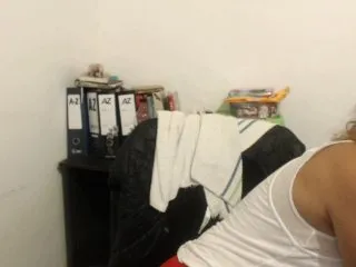 Live sex webcam photo for mikahlatin #143823649