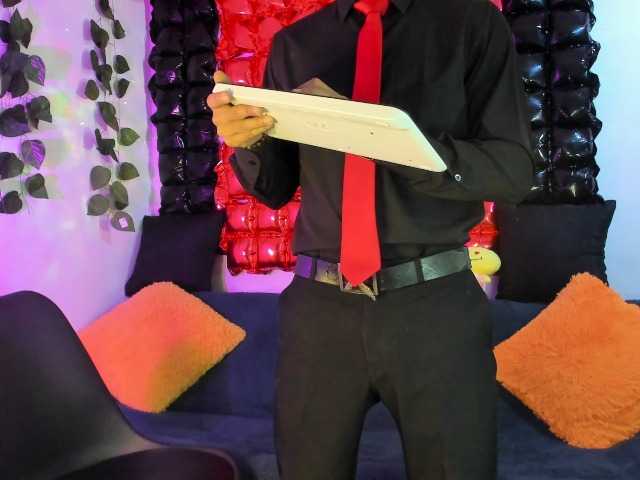 Live sex webcam photo for mikescooth #278136997