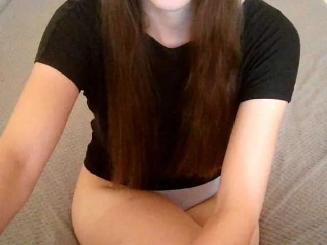 Live sex webcam photo for mikkirsan1 #291479977