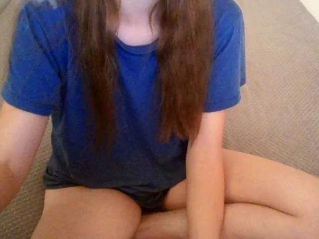 Live sex webcam photo for mikkirsan1 #291608782