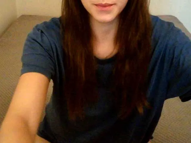 Live sex webcam photo for mikkirsan1 #291744331