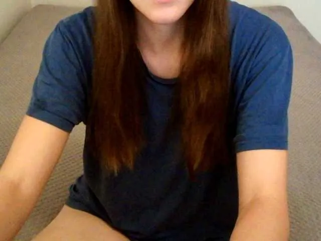 Live sex webcam photo for mikkirsan1 #291878402