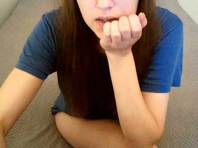 Live sex webcam photo for mikkirsan1 #291980242