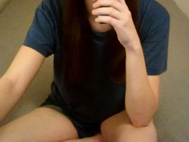 Live sex webcam photo for mikkirsan1 #292101637