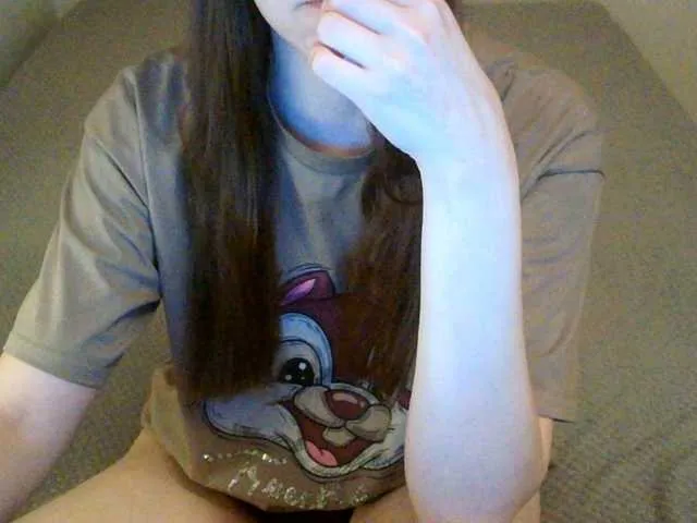 Live sex webcam photo for mikkirsan1 #293592827