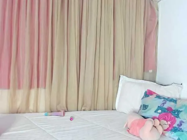 Live sex webcam photo for mikoto-urab #290940421