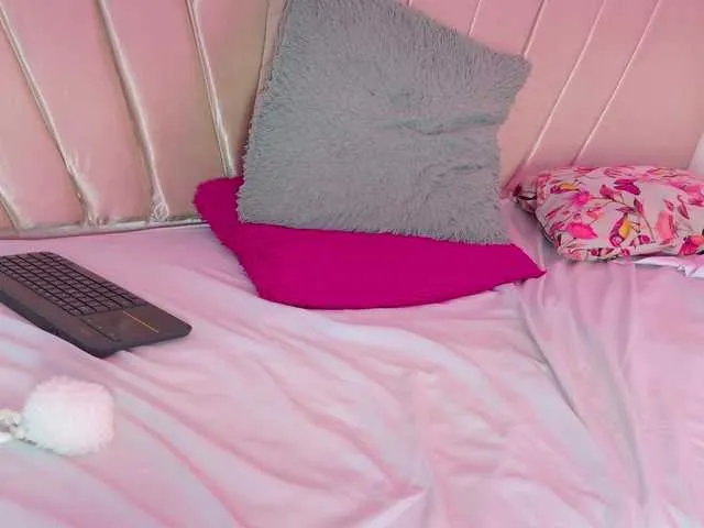 Live sex webcam photo for mikoto-urab #291990688