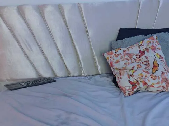 Live sex webcam photo for mikoto-urab #292084846