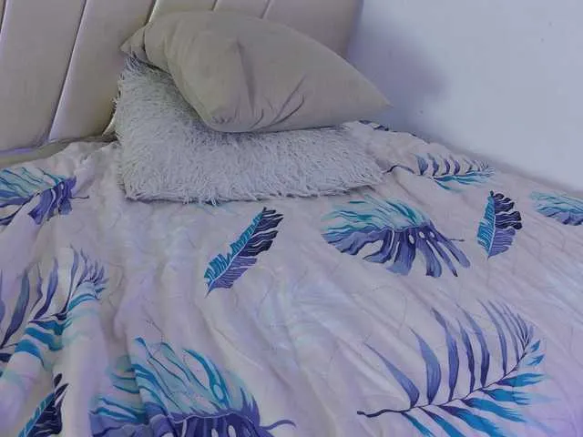 Live sex webcam photo for mikoto-urab #292273869