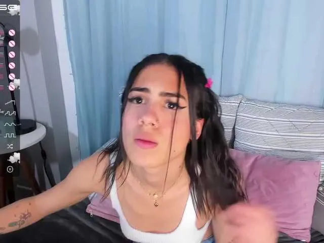 Live sex webcam photo for mila-snow #274435693