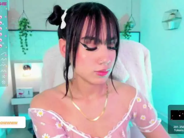 Live sex webcam photo for mila-snow #275601264
