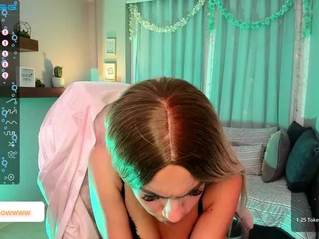 Live sex webcam photo for mila-snow #275651069
