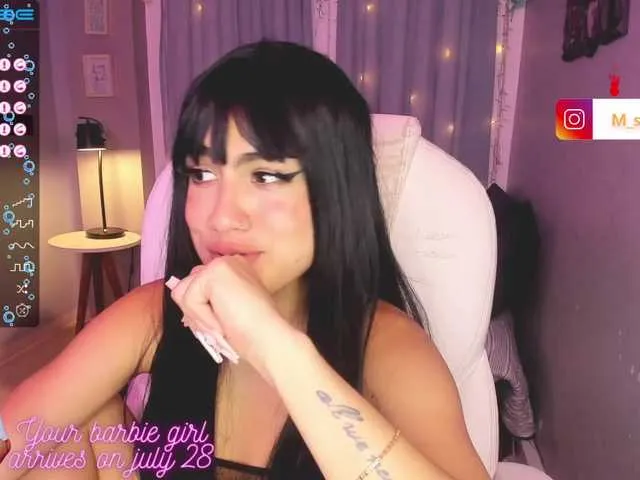 Live sex webcam photo for mila-snow #275833942