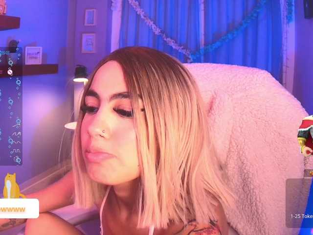 Live sex webcam photo for mila-snow #276650001