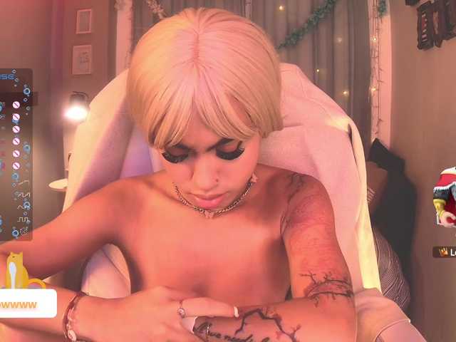 Live sex webcam photo for mila-snow #276741609