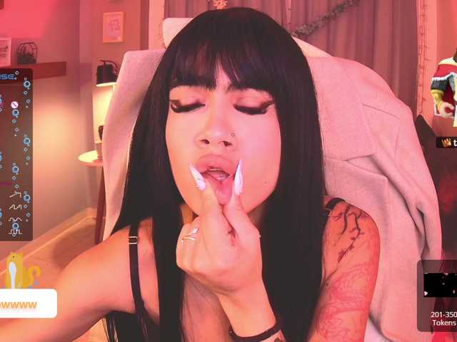 Live sex webcam photo for mila-snow #276777950