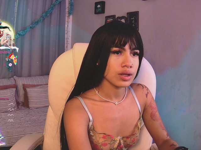 Live sex webcam photo for mila-snow #276931481