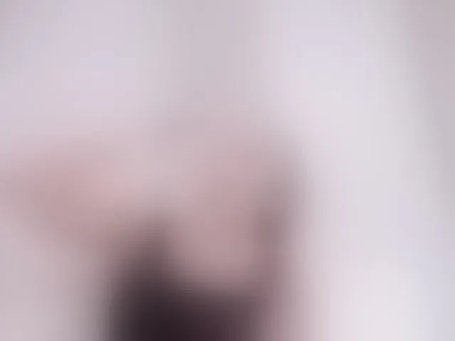 Live sex webcam photo for milaowens #293779649
