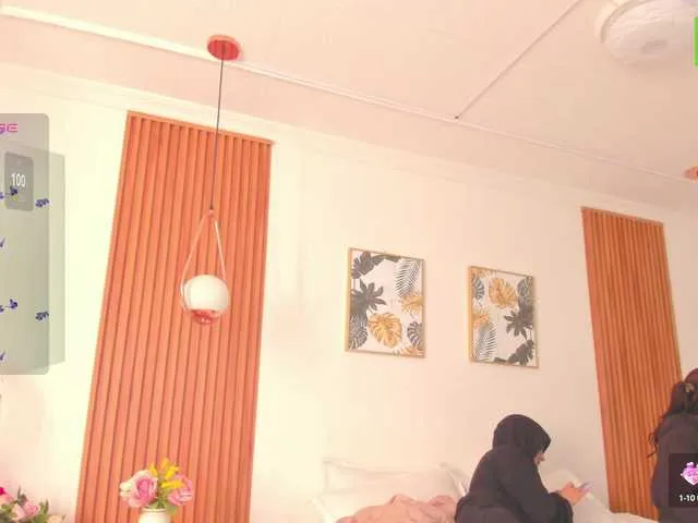 Live sex webcam photo for mileyberry #290353661