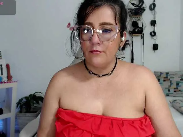 Live sex webcam photo for milf-hot29 #291315921