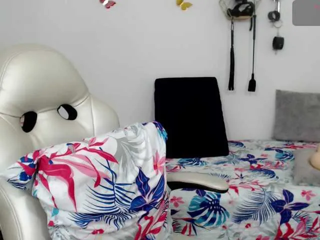 Live sex webcam photo for milf-hot29 #291435474