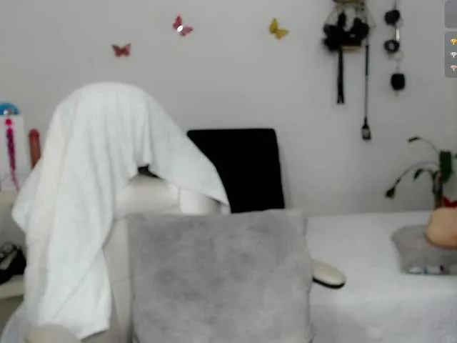 Live sex webcam photo for milf-hot29 #291896352