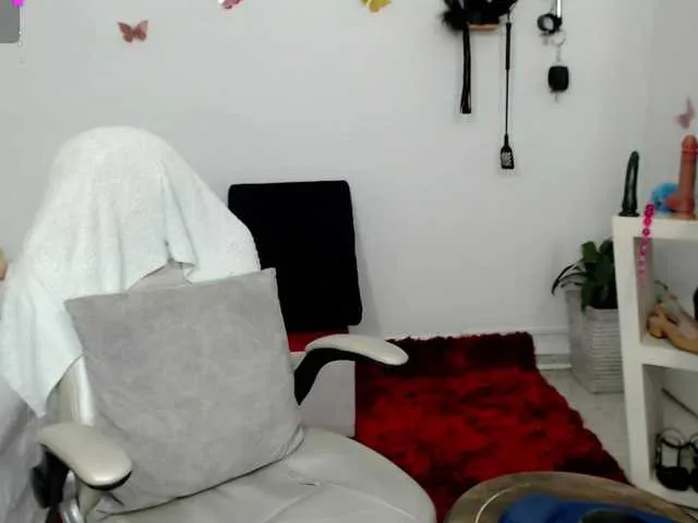 Live sex webcam photo for milf-hot29 #292364973